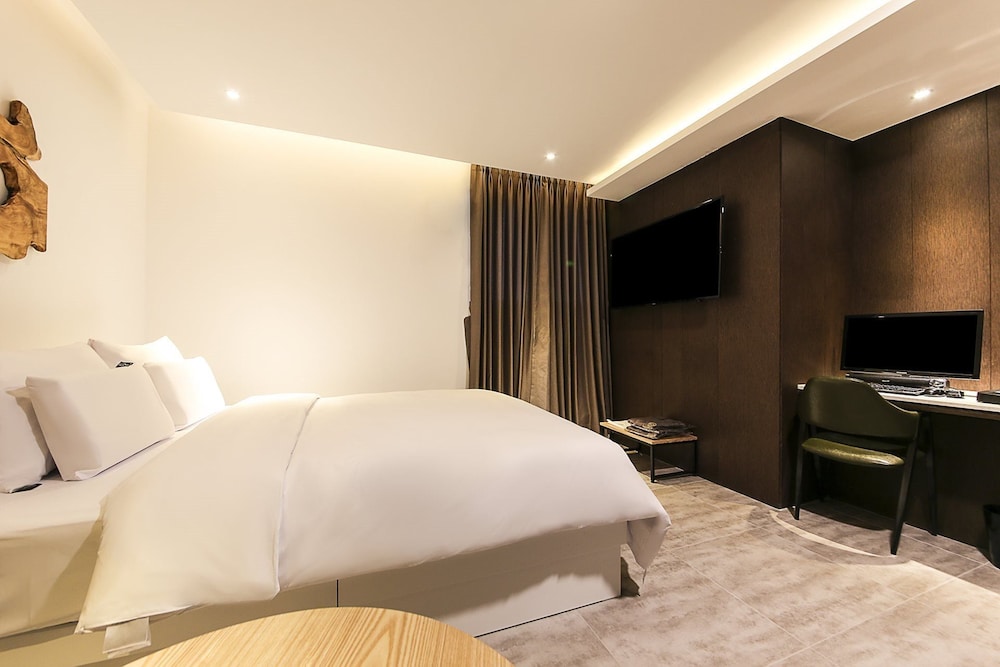 Deluxe Double Room photo 2