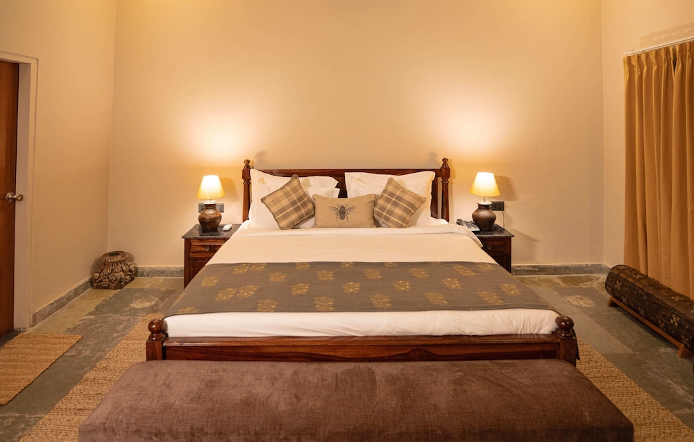 Luxury Room, Courtyard View photo 3