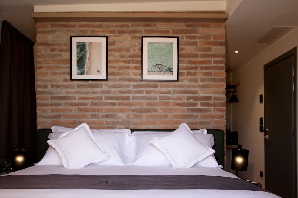 Junior Suite, 1 Queen Bed, Terrace