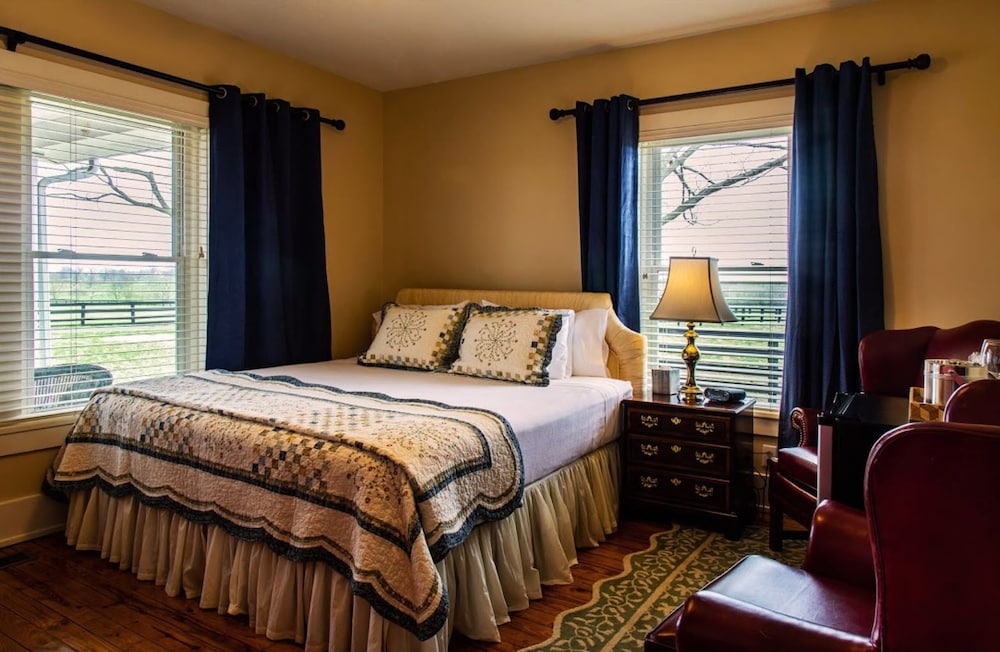 Bluegrass Room photo 1