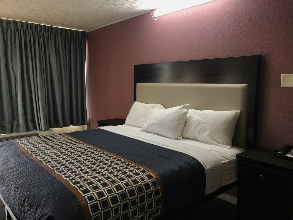 Deluxe Single Room, 1 King Bed photo 1
