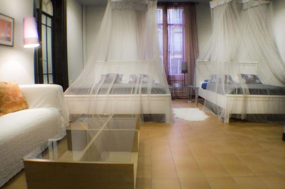 Habitación Cuádruple, Baño Compartido