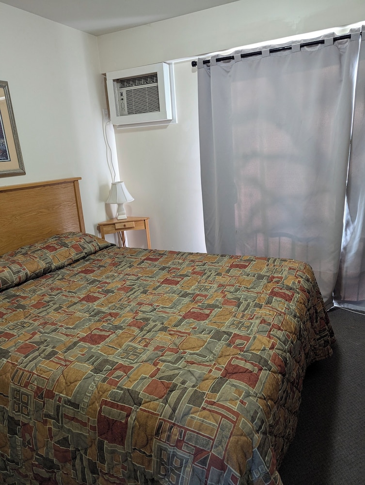 Basic Suite photo 2