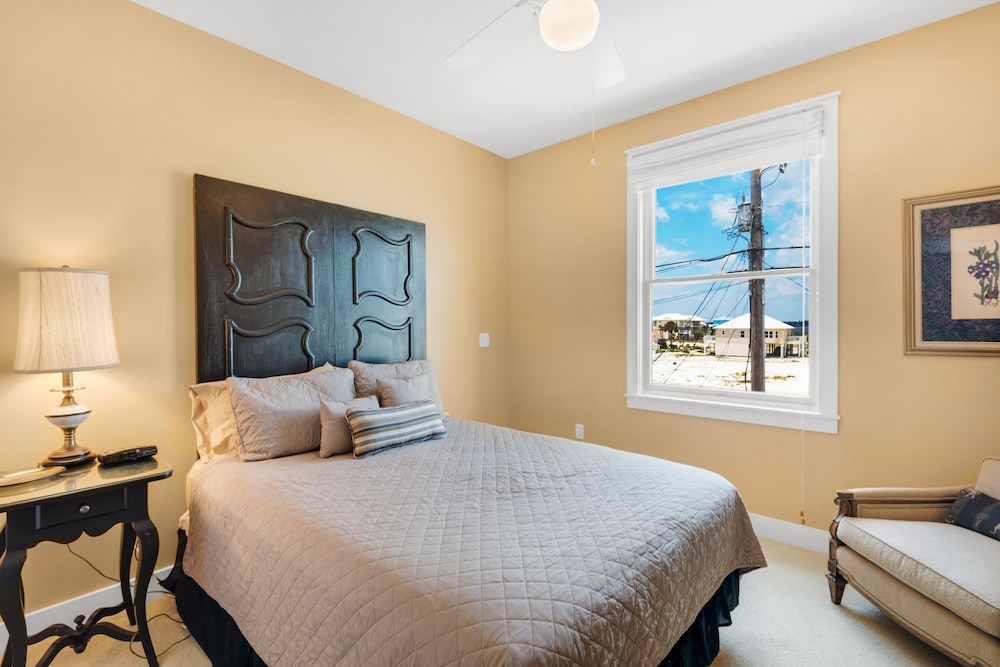Townhome, 4 Bedrooms photo 1
