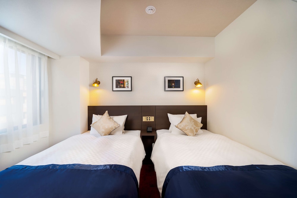 Executive Room, 2 Twin Beds, Non Smoking, Refrigerator (with Sofabed) - Photo 3