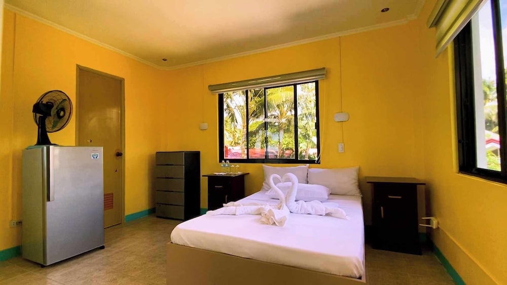 Standard Suite, Beach View photo 2