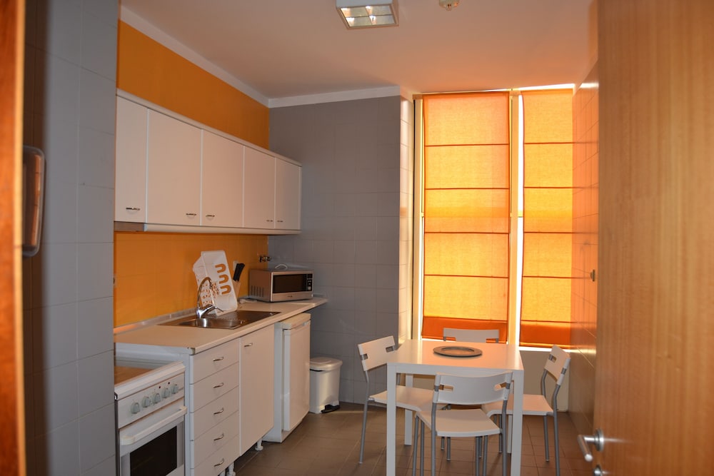 Family Apartment, 1 Bedroom, Non Smoking, Kitchen