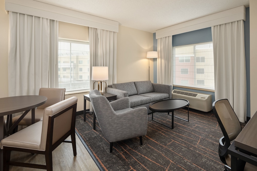 Holiday Inn Hotel & Suites Maple Grove Northwest Minneapolis-Arbor Lakes by IHG, Photo 2