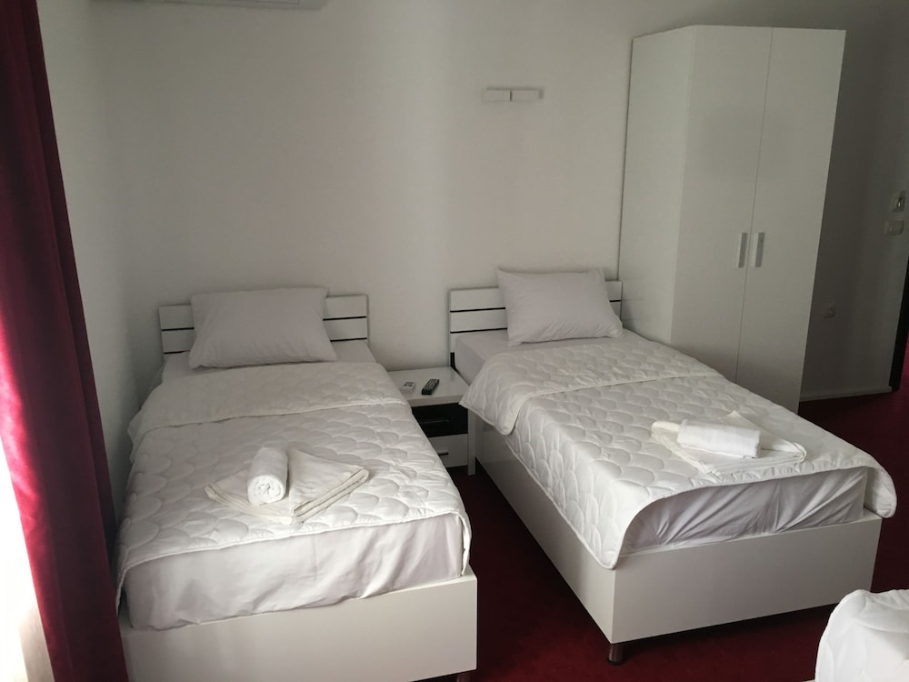 Standard Twin Room photo 1