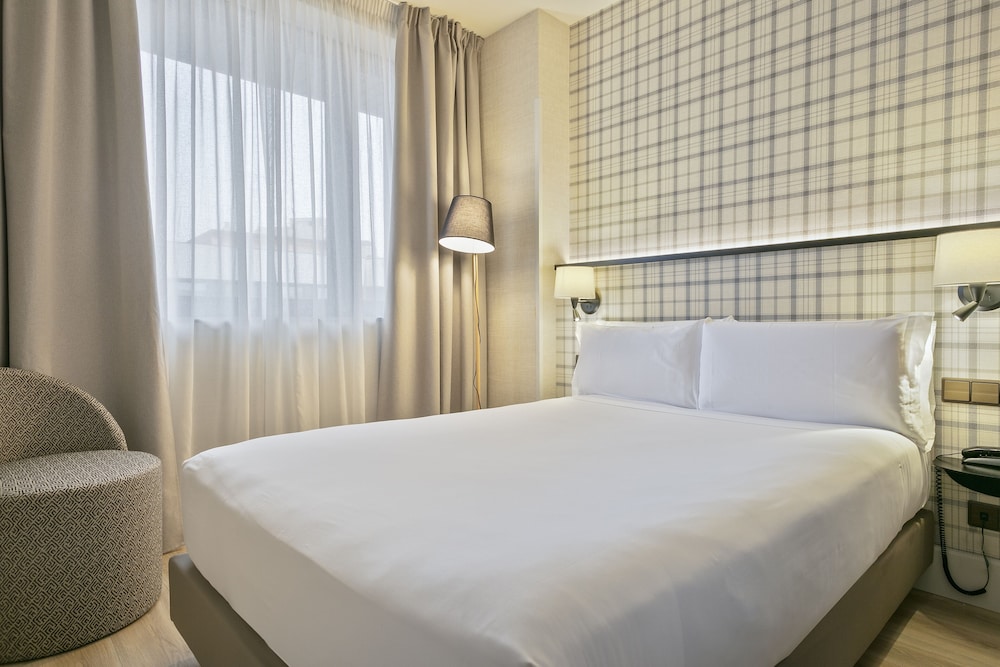 Room (Mini)