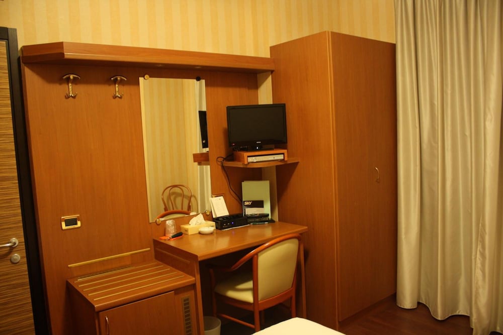 Economy Single Room, Annex Building - Photo 3