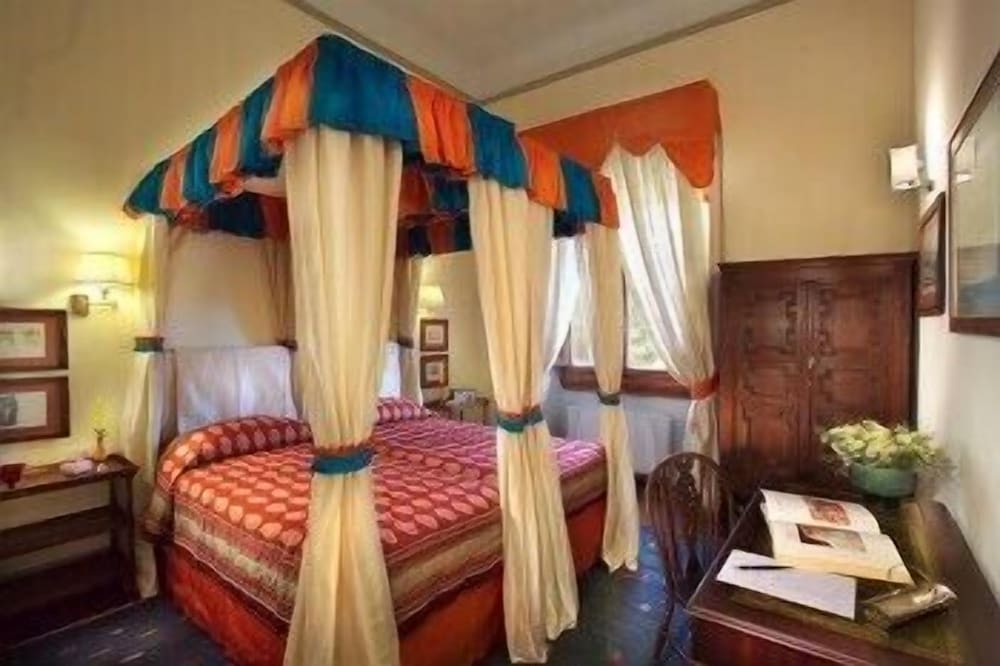 Double or Twin Room photo 1