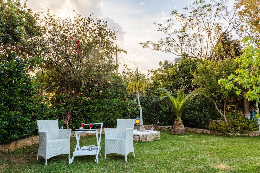 Villa photo 3