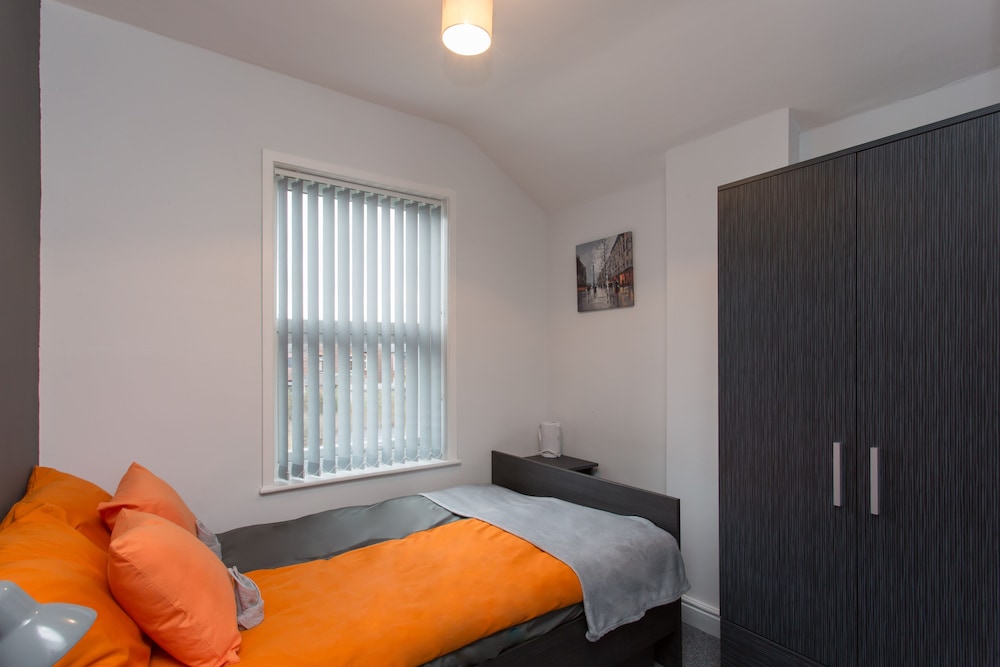 Double Room, Shared Bathroom photo 1