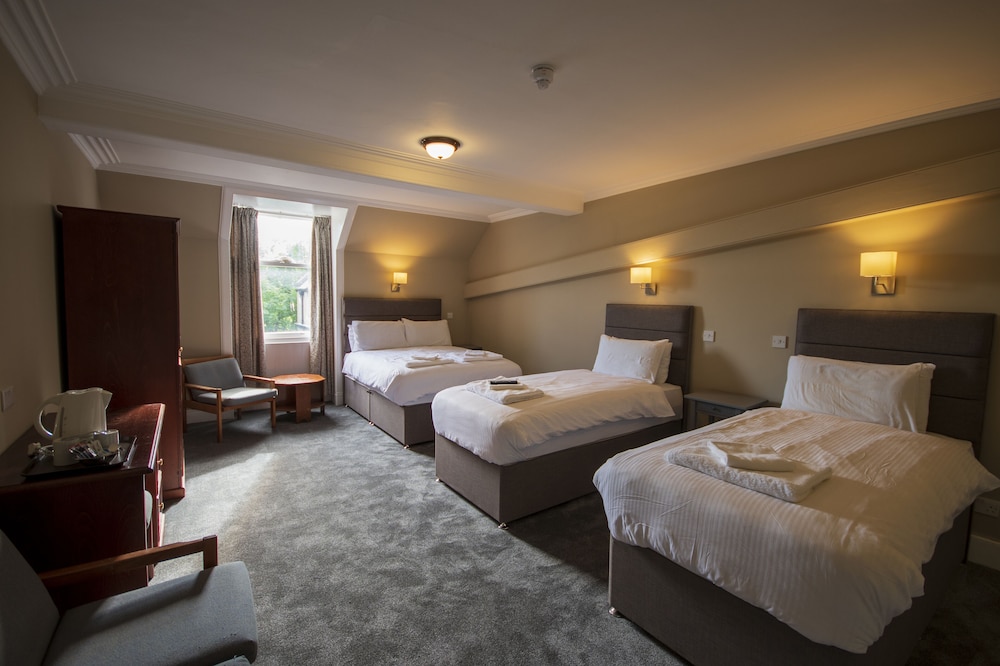 Deluxe Quadruple Room - Photo 2