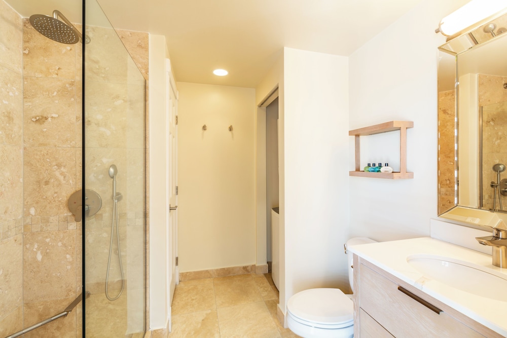 Suite, 1 Bedroom, Ocean View - Photo 10