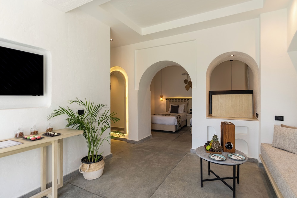 Junior Garden Suite