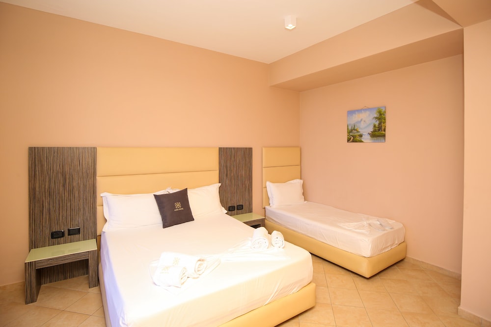 Triple Room, Balcony photo 2