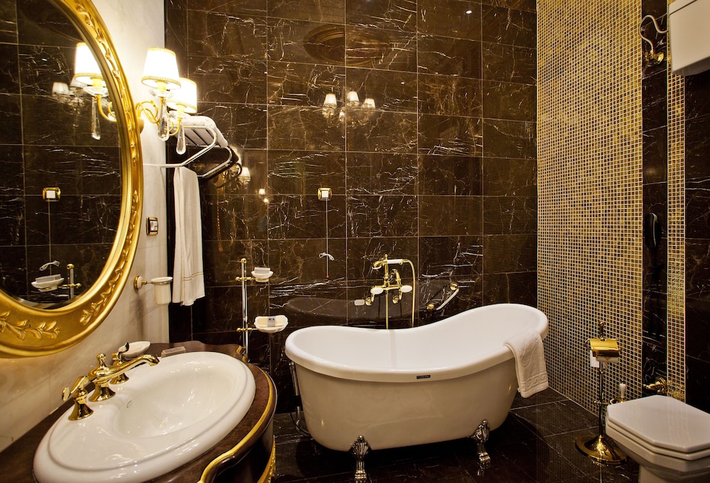 Standard Room, 1 Double or 2 Twin Beds - Photo 6