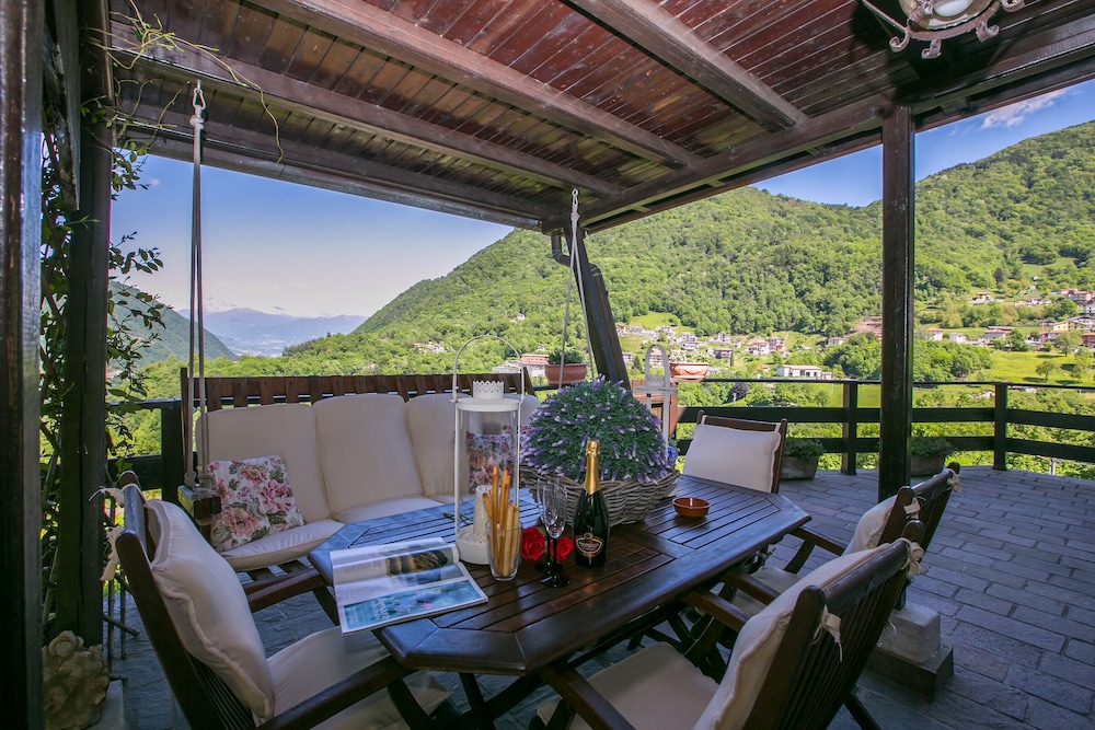 Family Chalet, Multiple Beds, Garden Area (Argegno Chalet) photo 3