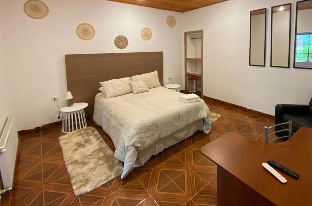 Classic Single Room