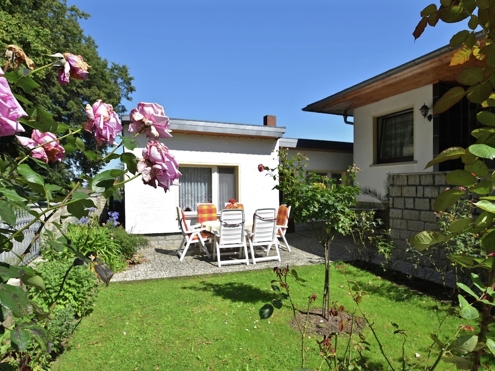Bungalow photo 1