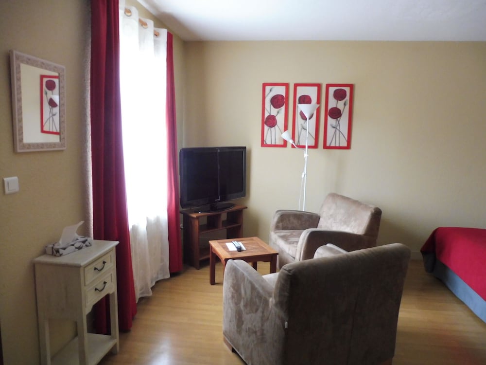 Suite Confort lit double ou canapé-lit 1 ou 2 personnes photo 3