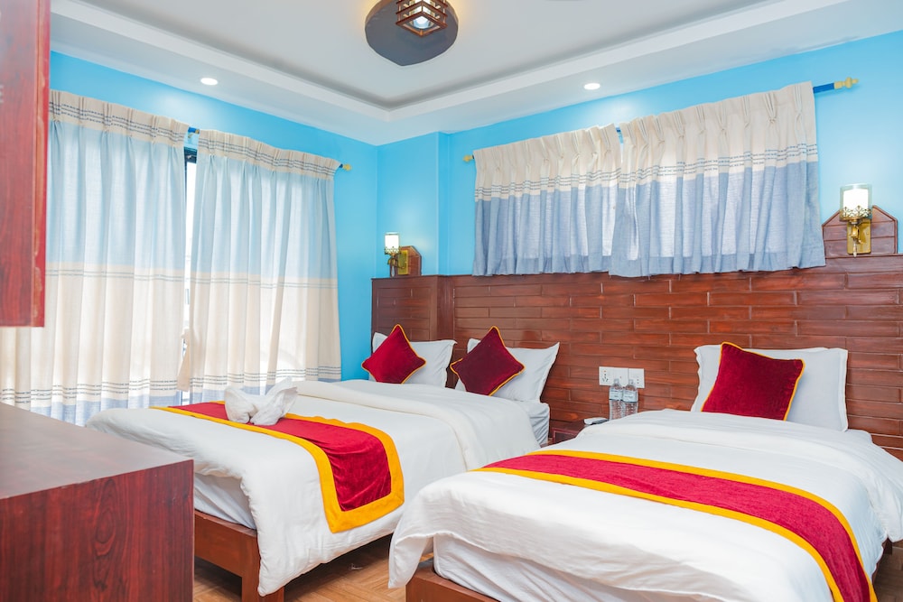 Deluxe Triple Room