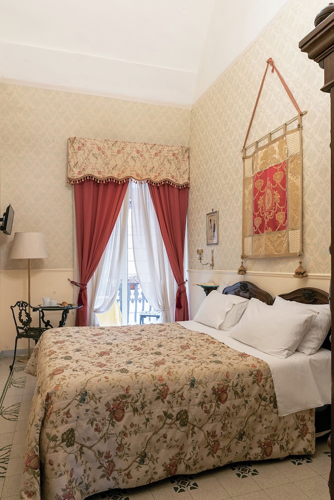 Classic Double Room, Non Smoking, Balcony