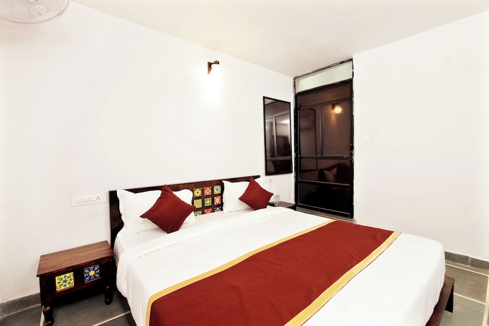 Deluxe Room - Photo 4