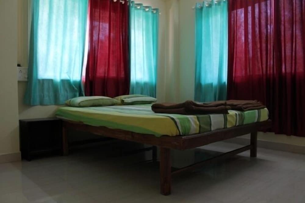 Deluxe Non A/C Room photo 2