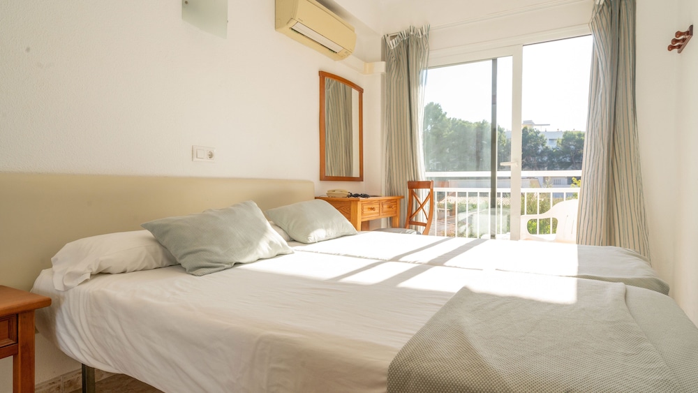 Standard Double Room, Balcony photo 3
