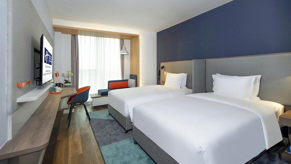 Standard Room, 2 Twin Beds (Minifridge) - Photo 1