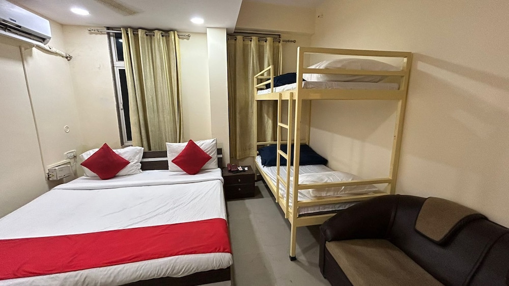 Deluxe Quadruple Room photo 2