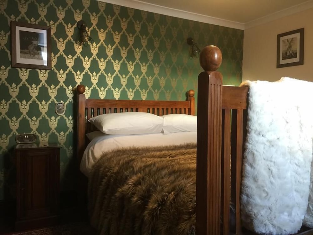 Deluxe Double Room, Ensuite, Mountain View (Room 1) photo 1