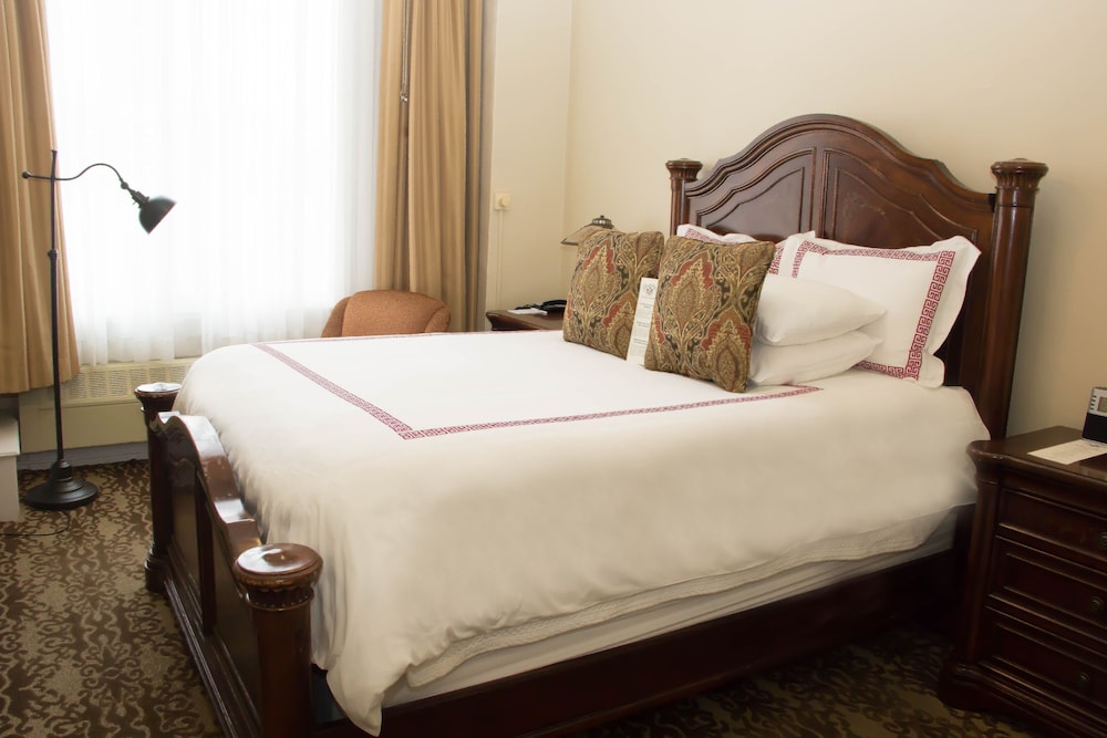 Suite, 1 Bedroom (Romance, No Air Conditioning) - Photo 2