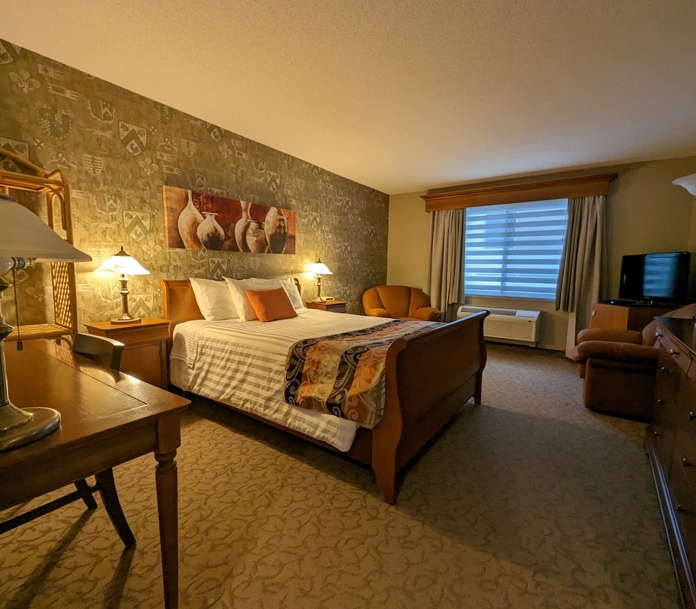 Economy Room, 1 Queen Bed photo 1