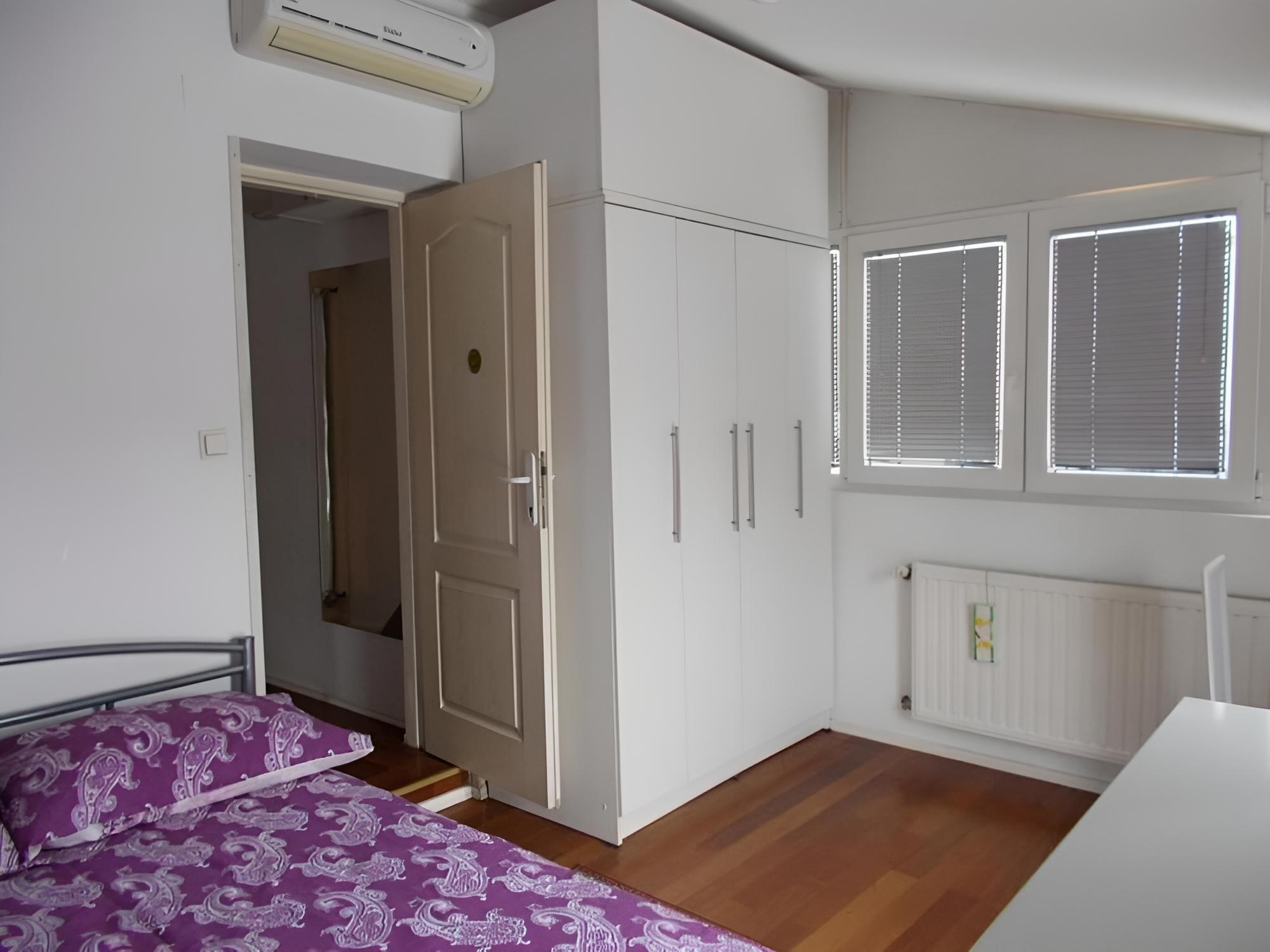 Apartment (Ive - with terrace - A1(2))