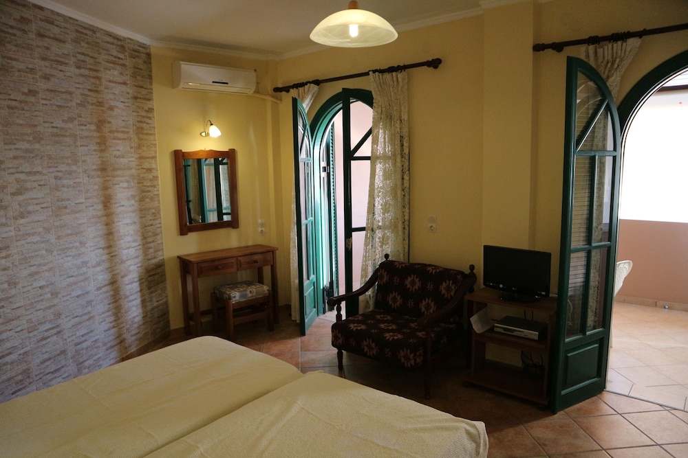 Apartment, 1 Bedroom, Smoking, Balcony