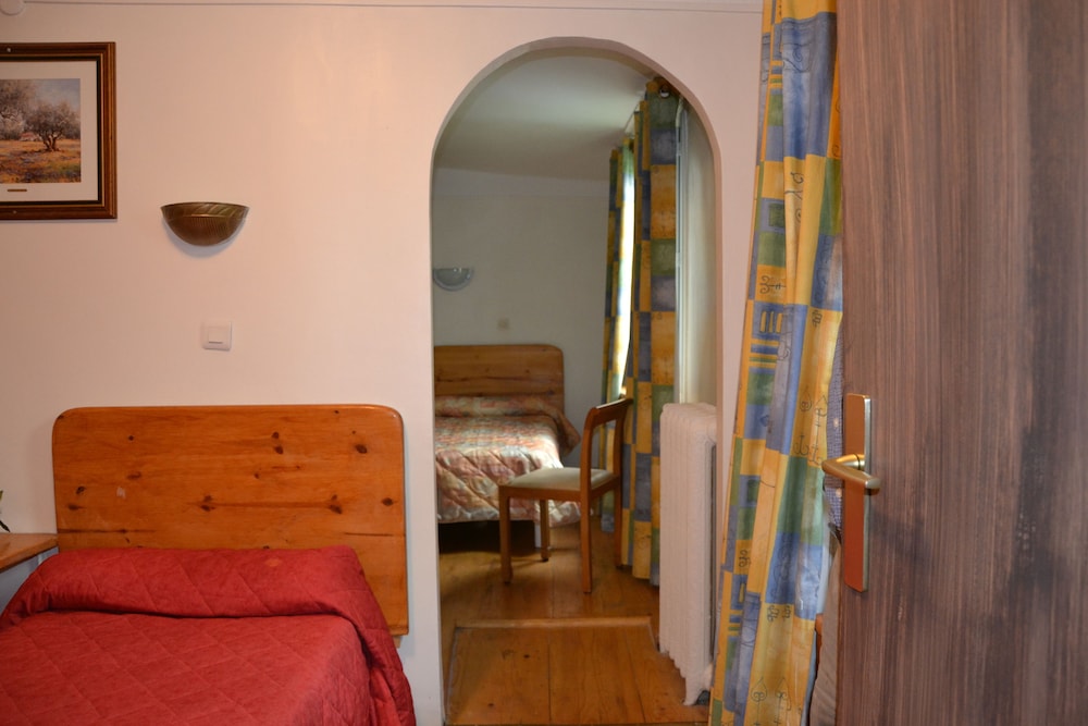 Family Room, Private Bathroom (shared toilets) photo 1