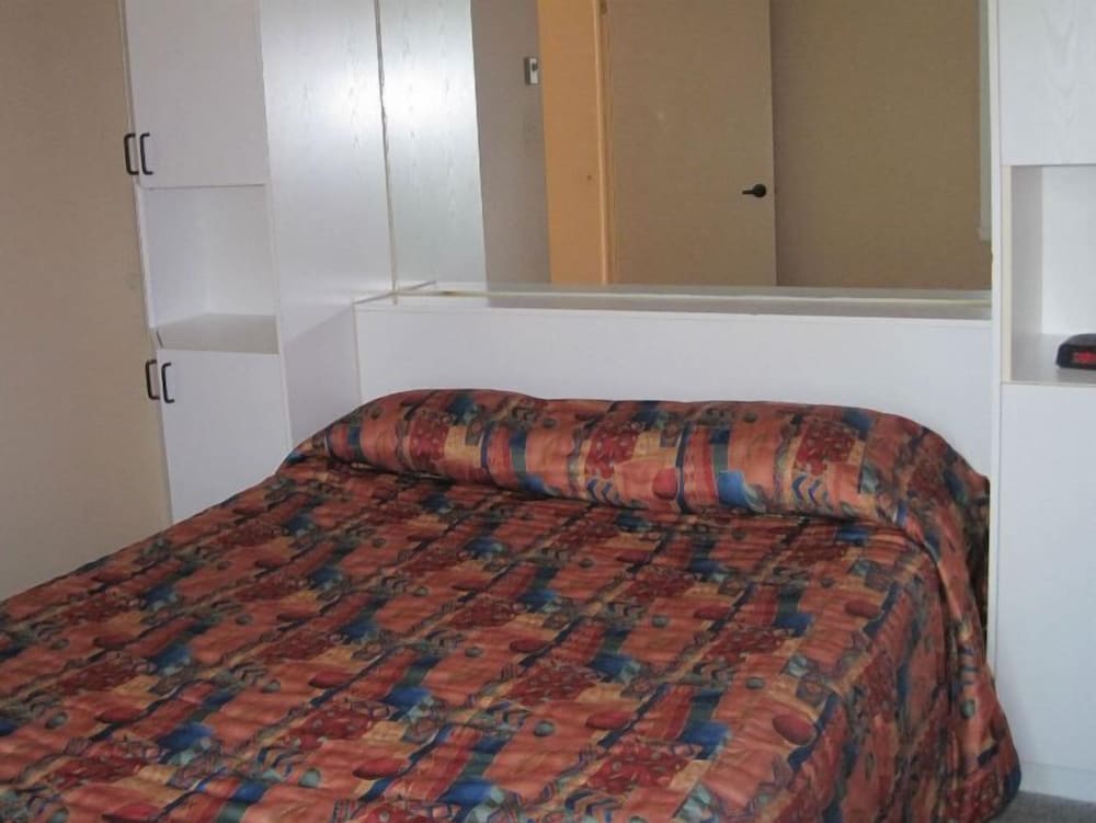 2 Bedroom Apartment, 2 Queen Beds With Sofabed photo 2