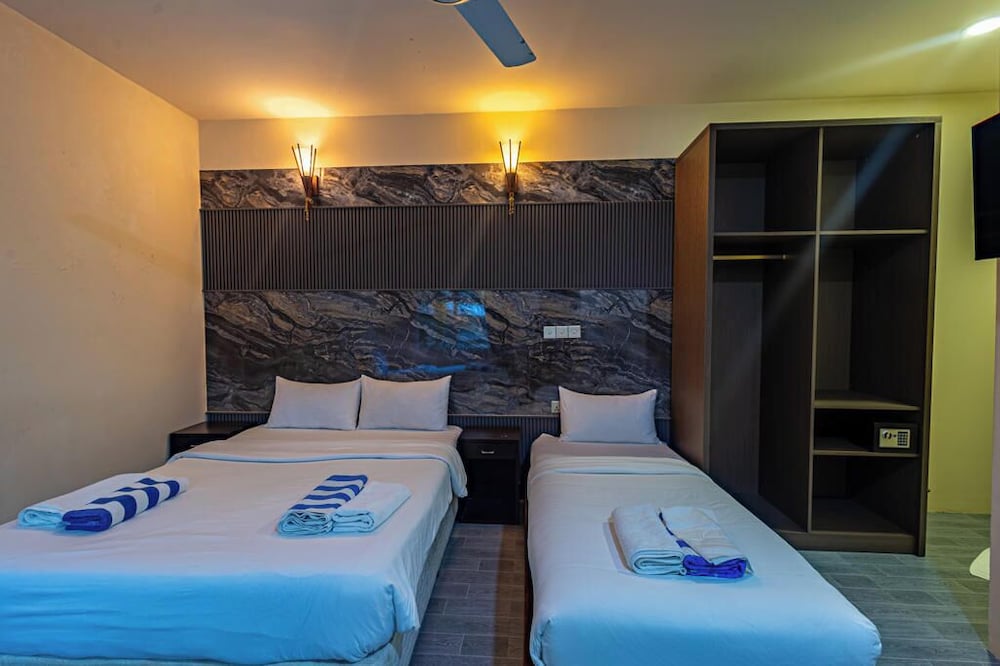 Deluxe Quadruple Room photo 3