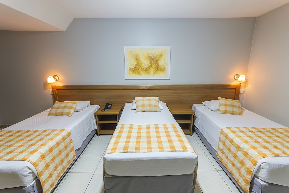 Quarto Triplo Solteiro - Photo 1