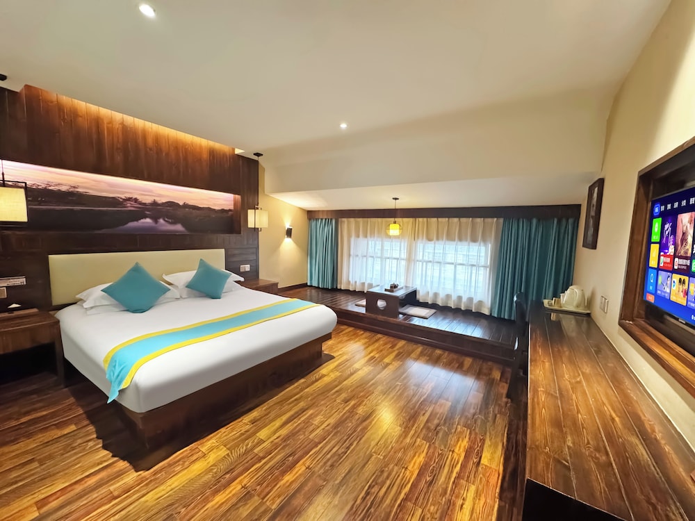 Senior Single Room