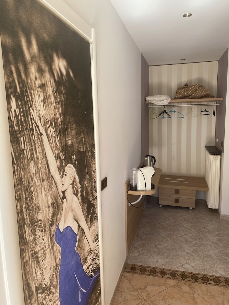 Quadruple Room photo 2
