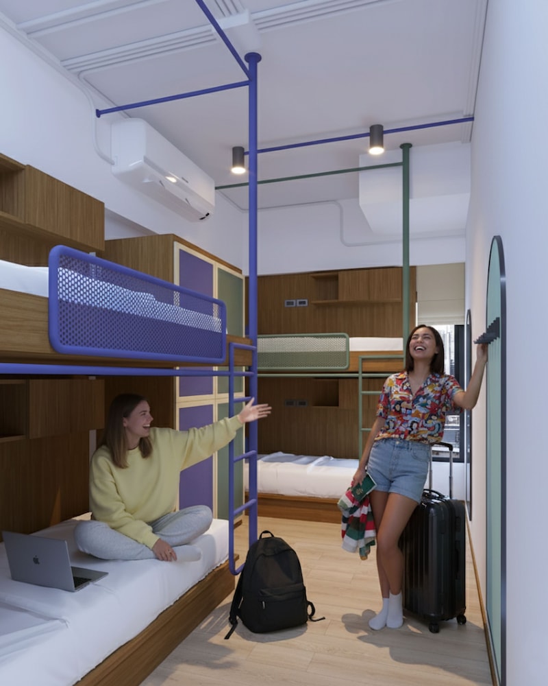 Bed in 4-Bed Female Dormitory Room photo 2