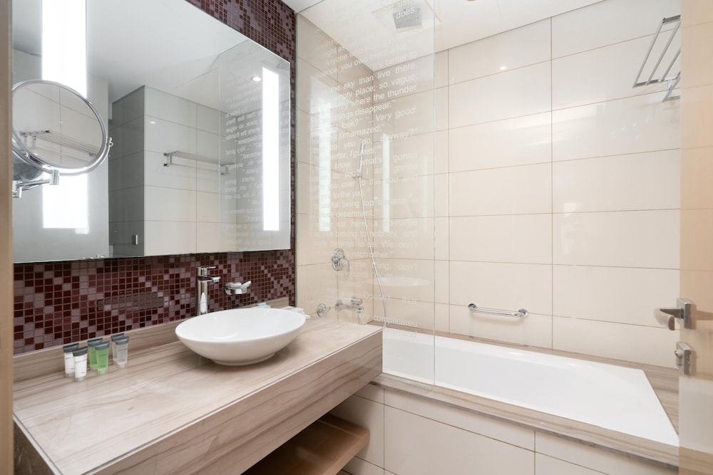 Luxury Apartment photo 3