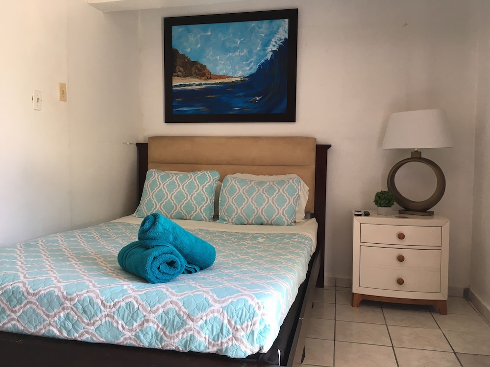 Ss 1b - Standard Room, 1 Queen Bed, 1st Floor photo 3
