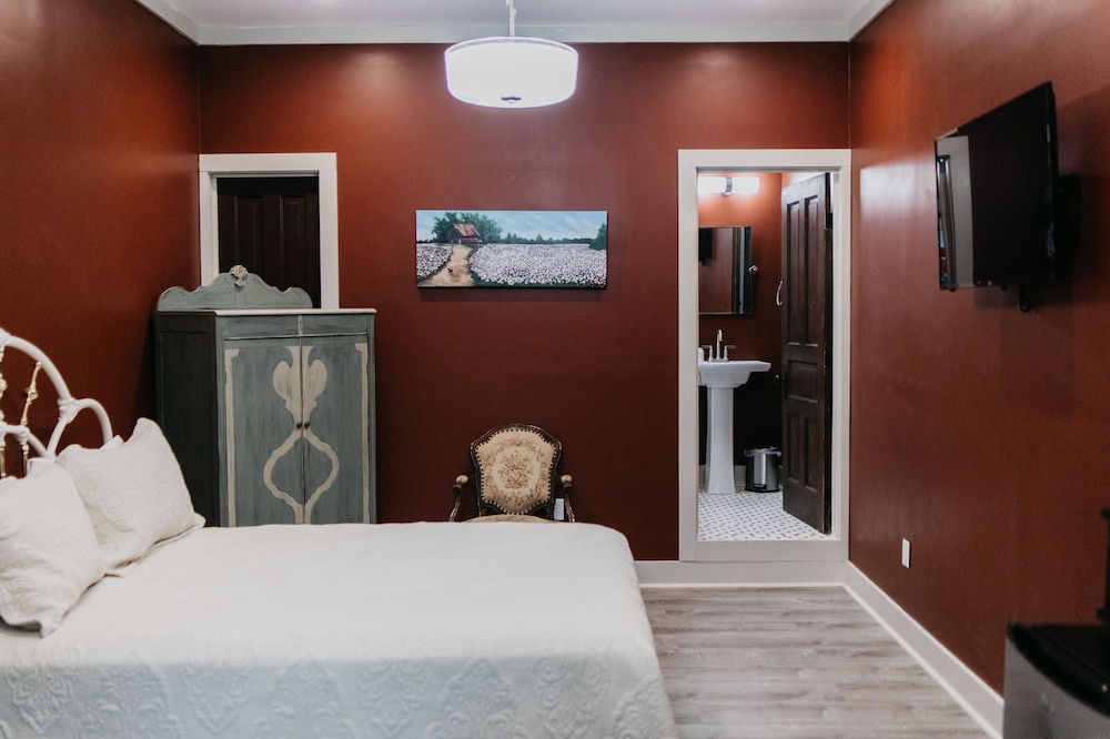 Magnolia Room