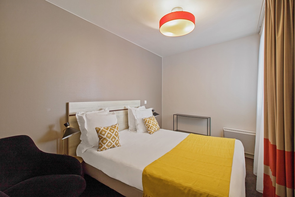 Apartment, 2 Bedrooms, Kitchenette - Photo 4